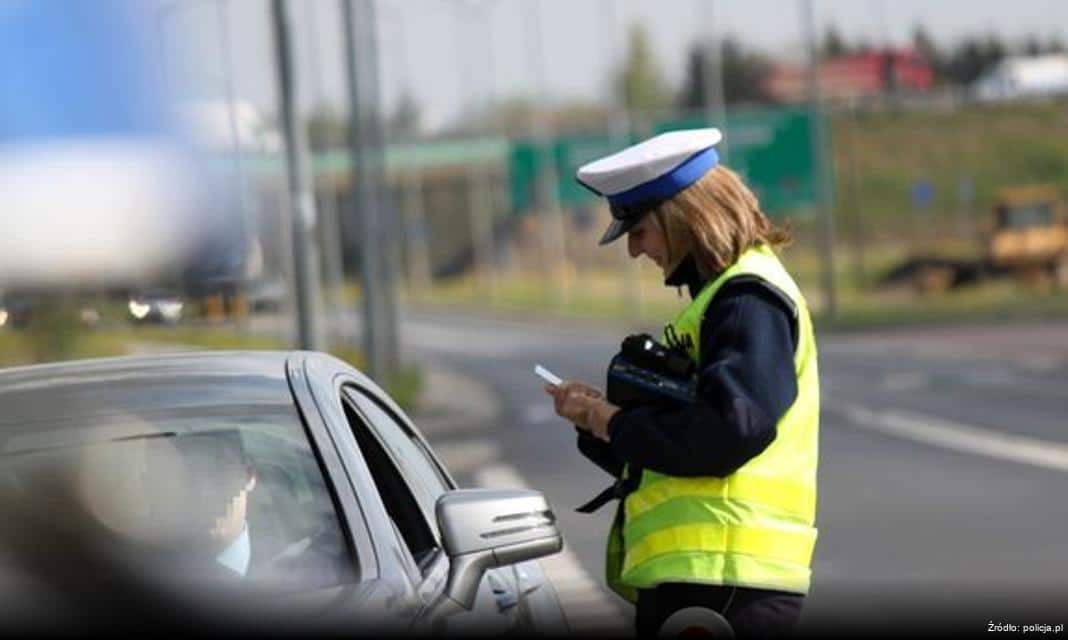 Kulinarny Ogień na chorzowskim rynku z policjantami